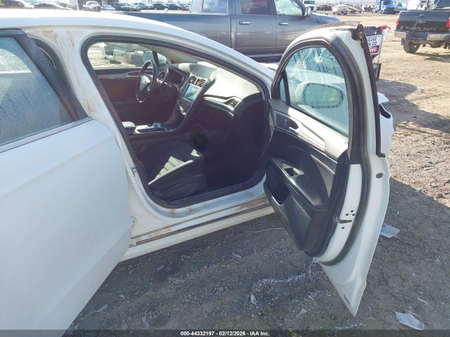 2020 FORD FUSION 3FA6P0HD4LR191560 Photo 4