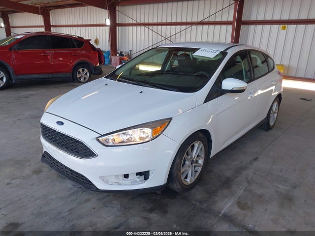 Ford FOCUS SE 2017 1FADP3K29HL290798 Image 6