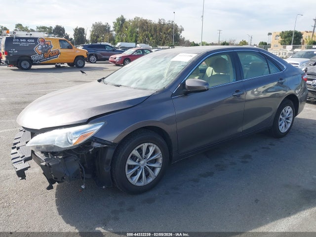 4T4BF1FK3FR461878 Toyota CAMRY LE