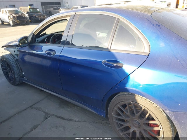 55SWF8HB1HU218120 Mercedes-Benz Amg C 63 S