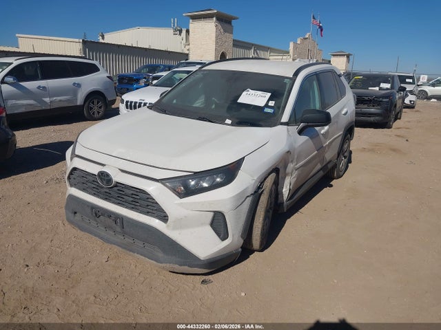 2T3H1RFV0LW083873 Toyota RAV4 LE