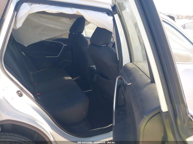2T3H1RFV0LW083873 Toyota RAV4 LE