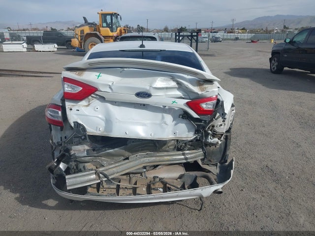 Ford Fusion Hybrid Titanium 2014 3FA6P0RU4ER247756 Image 17