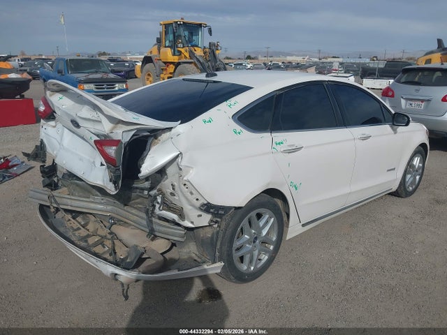 Ford Fusion Hybrid Titanium 2014 3FA6P0RU4ER247756 Image 4