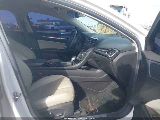 Ford Fusion Hybrid Titanium 2014 3FA6P0RU4ER247756 Image 5