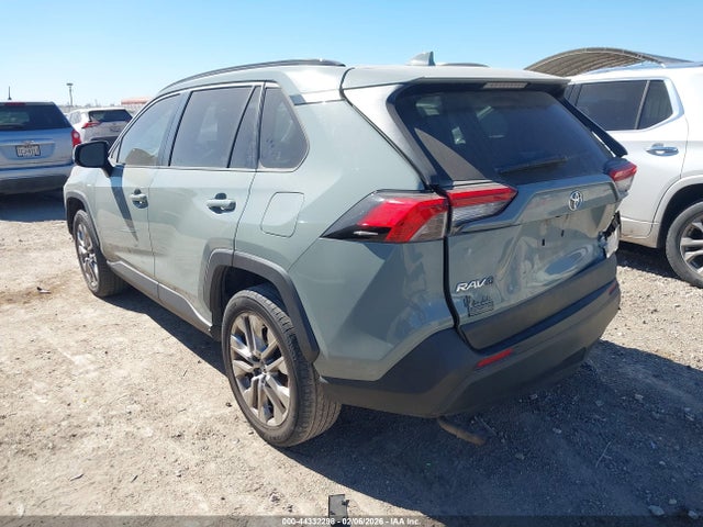 Toyota Rav4 Xle Premium 2019 JTMC1RFV1KD512203 Image 3