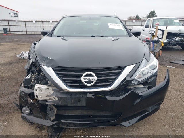 1N4AL3AP5JC195656 Nissan Altima 2.5 Sv