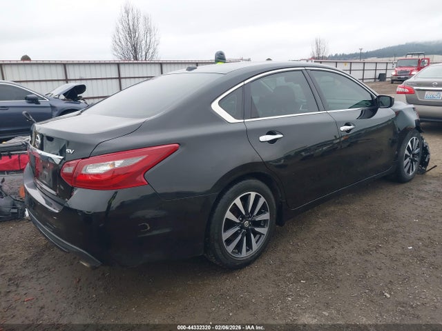 1N4AL3AP5JC195656 Nissan Altima 2.5 Sv
