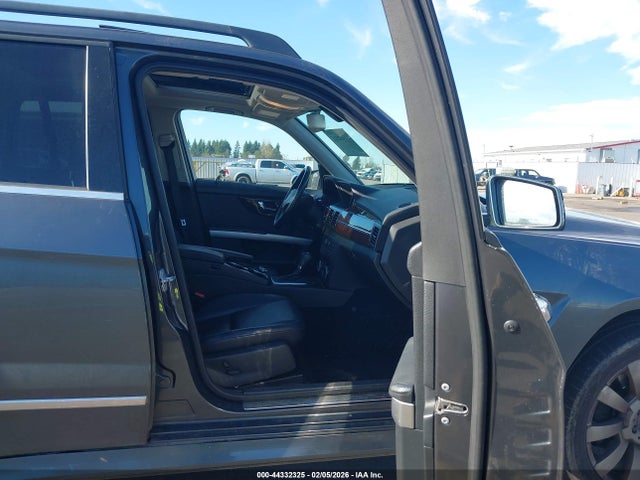 2011 Mercedes-benz Glk 350 მანქანა იყიდება აუქციონზე, vin: WDCGG5GB4BF661135, აუქციონის ნომერი: 44332325