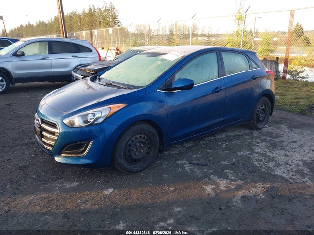 KMHD35LH1GU300457 Hyundai ELANTRA GT