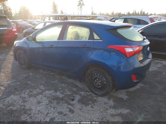 KMHD35LH1GU300457 Hyundai ELANTRA GT