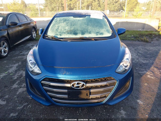 KMHD35LH1GU300457 Hyundai ELANTRA GT
