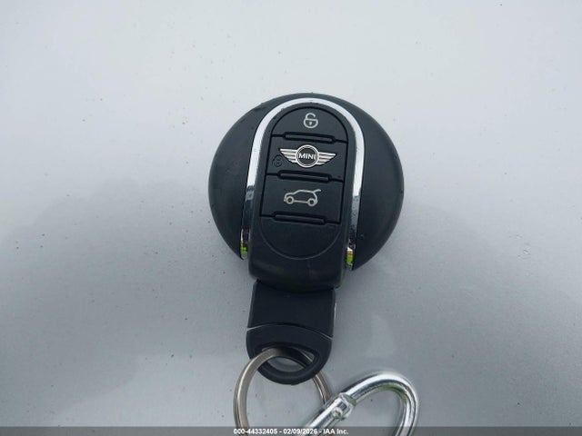2016 MINI CLUBMAN WMWLN5C58G2E06724 Photo 10
