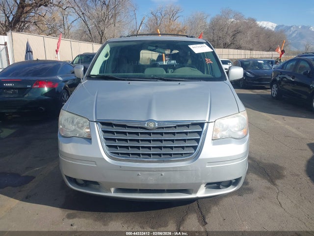 Aukcja sprzedaży 2010 Chrysler Town & Country Touring, vin: 2A4RR5D1XAR213701, numer aukcji: 44332412