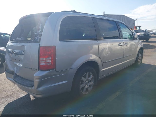 Aukcja sprzedaży 2010 Chrysler Town & Country Touring, vin: 2A4RR5D1XAR213701, numer aukcji: 44332412