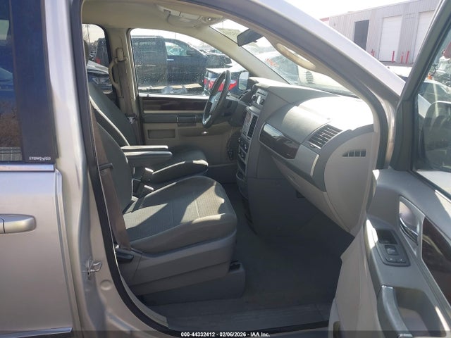 Aukcja sprzedaży 2010 Chrysler Town & Country Touring, vin: 2A4RR5D1XAR213701, numer aukcji: 44332412