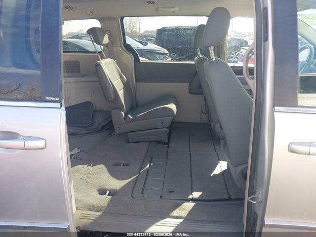 Aukcja sprzedaży 2010 Chrysler Town & Country Touring, vin: 2A4RR5D1XAR213701, numer aukcji: 44332412