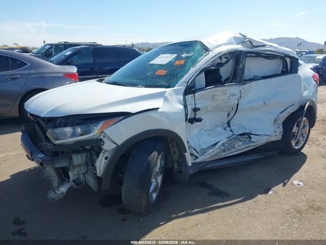 Honda HR-V LX 2019 3CZRU5H35KM704096 Image 2
