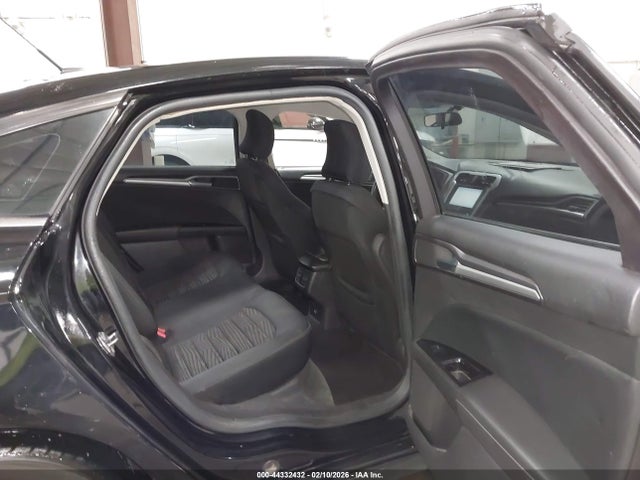 3FA6P0HD3GR215434 Ford FUSION SE