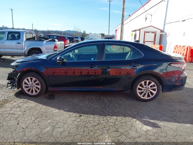 4T1C11BKXMU036237 Toyota Camry Le Awd
