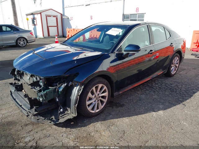 4T1C11BKXMU036237 Toyota Camry Le Awd