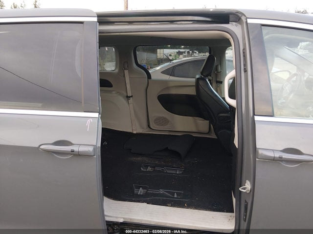 2022 CHRYSLER PACIFICA HYBRID 2C4RC1L73NR148007 Photo 7