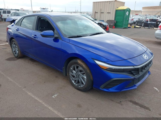 44332469 :رقم المزاد ، KMHLM4DJ8RU093928 vin ، 2024 Hyundai Elantra Hybrid Blue مزاد بيع