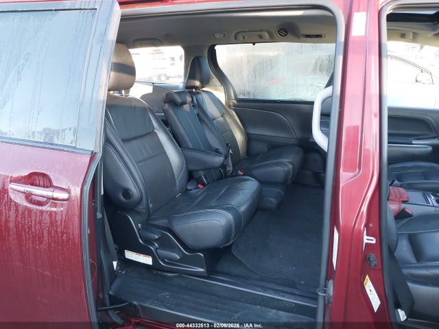 5TDXK3DC1GS754823 Toyota Sienna