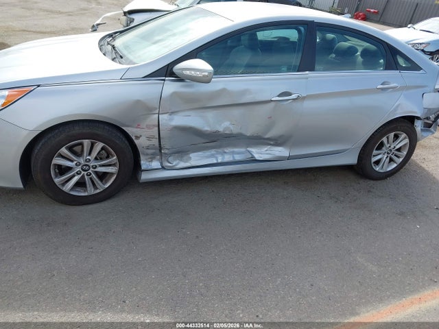 5NPEB4AC0EH861625 Hyundai SONATA GLS