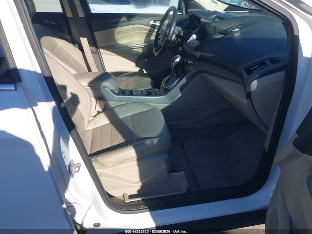1FMCU0GX6EUA92439 Ford ESCAPE SE