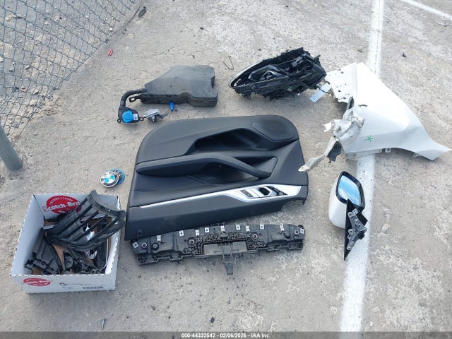 44332542 :رقم المزاد ، WBY43AW01PFP36442 vin ، 2023 Bmw I4 Edrive35 مزاد بيع