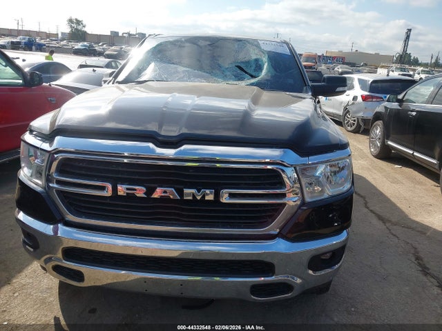 1C6RREFT1MN750020 RAM 1500 Big Horn 4x2 5&#039;7 Box