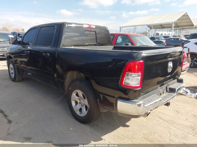 1C6RREFT1MN750020 RAM 1500 Big Horn 4x2 5&#039;7 Box