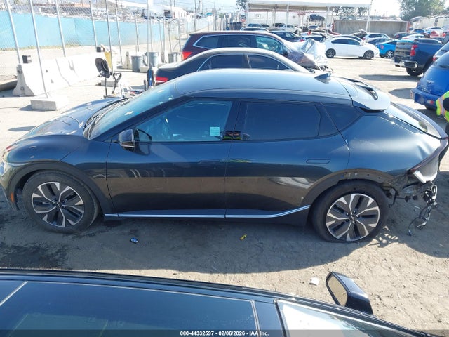 KNDC34LB6R5203323 KIA EV6 LIGHT