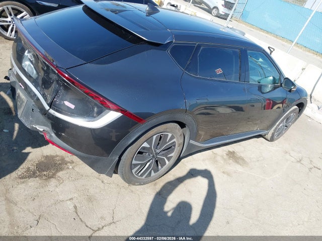 KNDC34LB6R5203323 KIA EV6 LIGHT