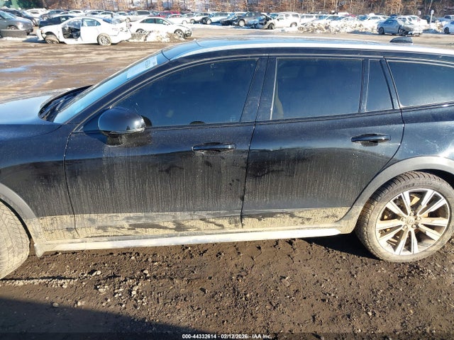 2022 Volvo V60 Cross Country T5 მანქანა იყიდება აუქციონზე, vin: YV4102WK3N1085309, აუქციონის ნომერი: 44332614