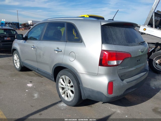 5XYKUDA77EG448009 KIA Sorento Ex V6