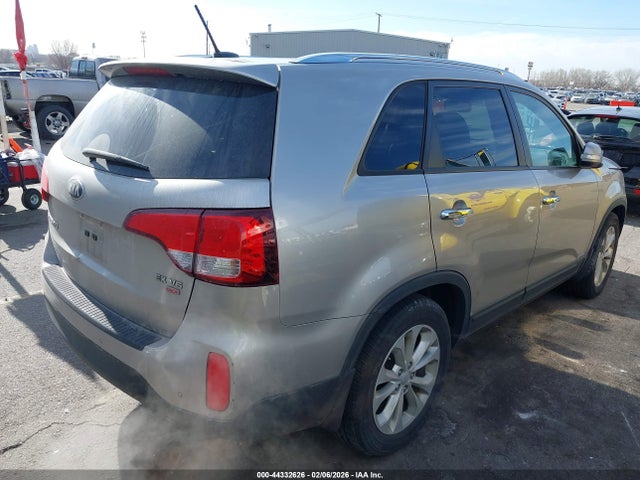 5XYKUDA77EG448009 KIA Sorento Ex V6