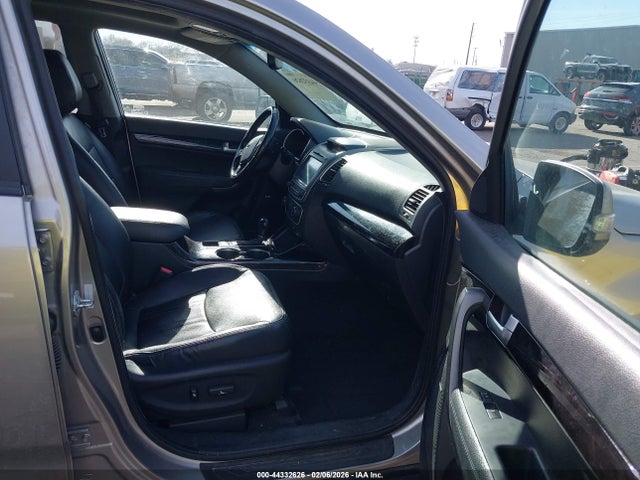 5XYKUDA77EG448009 KIA Sorento Ex V6