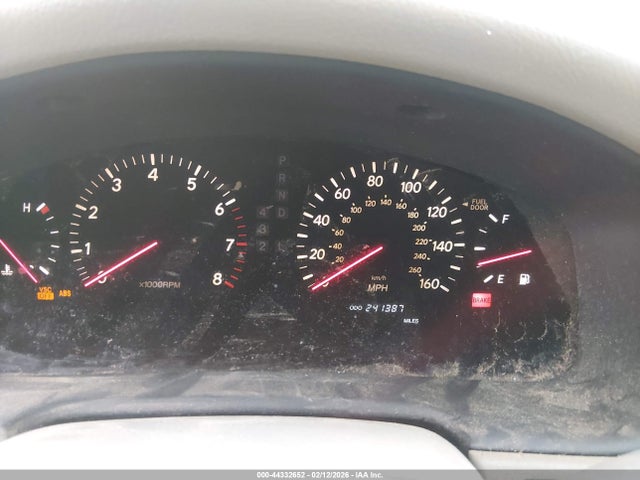 2001 Lexus Ls 430 მანქანა იყიდება აუქციონზე, vin: JTHBN30F310024504, აუქციონის ნომერი: 44332652