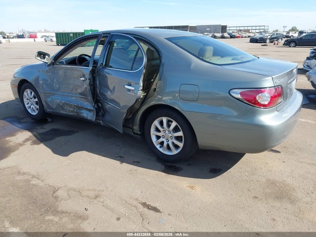 2003 LEXUS ES 300 JTHBF30G430143591 Photo 2
