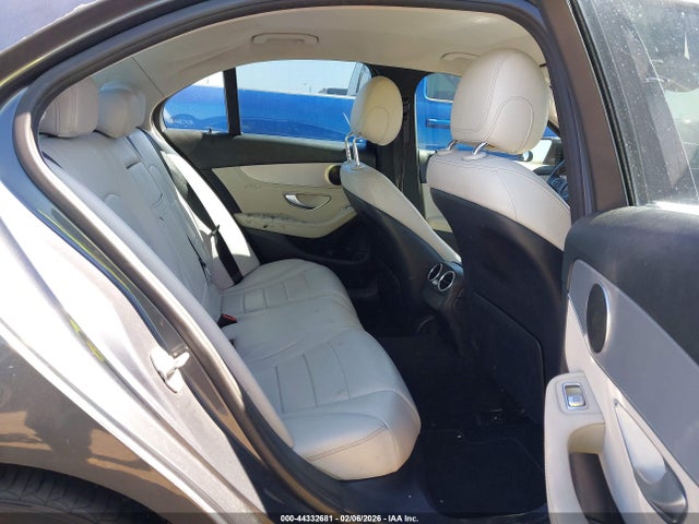 Продаж на аукціоні авто 2015 Mercedes-benz C 300 Luxury/sport, vin: 55SWF4JB9FU057595, номер лоту: 44332681