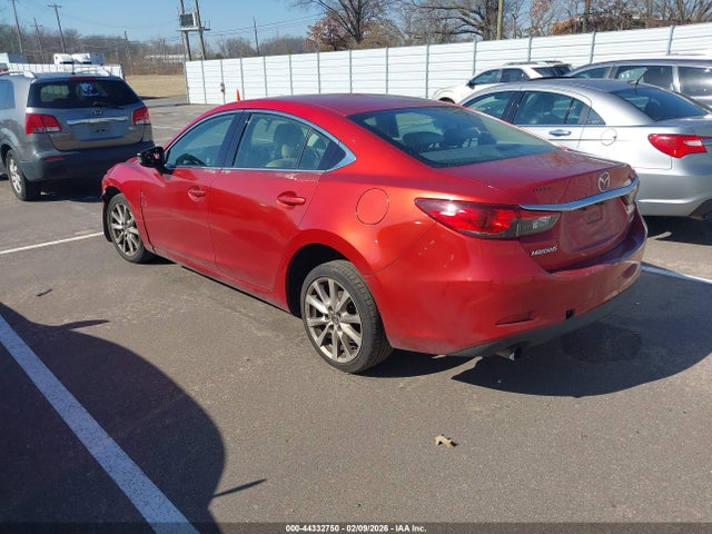 44332750 :رقم المزاد ، JM1GJ1U67F1165336 vin ، 2015 Mazda Mazda6 I Sport مزاد بيع