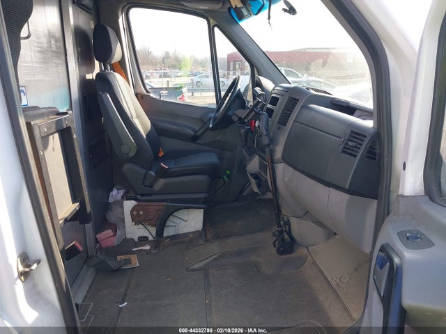 2012 Mercedes-benz Sprinter 2500 High Roof მანქანა იყიდება აუქციონზე, vin: WD3PE8CB5C5611042, აუქციონის ნომერი: 44332798