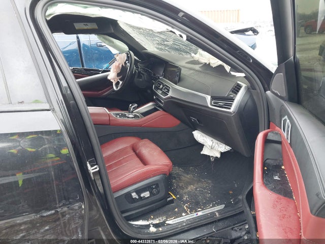2021 BMW X6 5UXCY6C08M9E11587 Photo 4