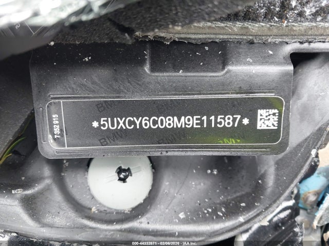 2021 BMW X6 5UXCY6C08M9E11587 Photo 8