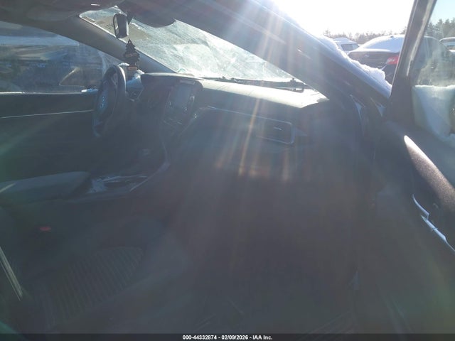 4T1T11BK2RU129681 Toyota CAMRY SE