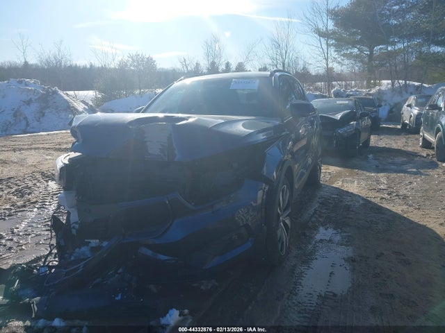 2022 VOLVO XC40 RECHARGE PURE ELECTRIC YV4ED3UR8N2708932 Photo 1