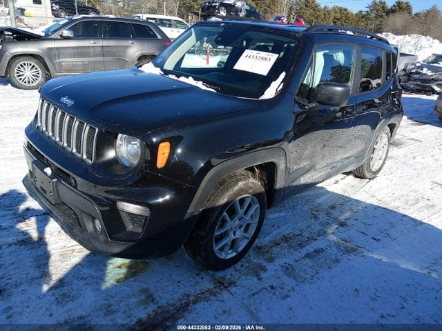 Jeep Renegade Latitude 4x4 2023 ZACNJDB16PPP21201 Image 2