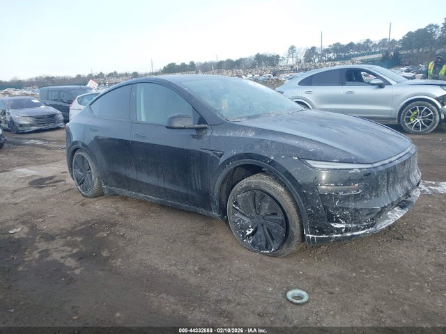 2026 TESLA MODEL Y 7SAYGDED9TF383527